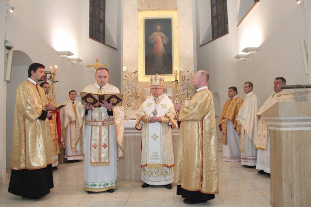 УКРАЇНСЬКА ЛІТУРГІЯ У ВІЛЬНЮСЬКОМУ ХРАМІ ІСУСА МИЛОСЕРДНОГО