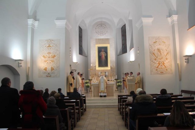 УКРАЇНСЬКА ЛІТУРГІЯ У ВІЛЬНЮСЬКОМУ ХРАМІ ІСУСА МИЛОСЕРДНОГО