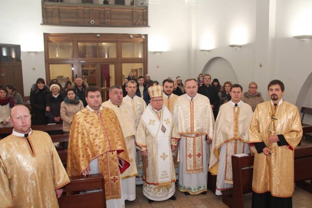 УКРАЇНСЬКА ЛІТУРГІЯ У ВІЛЬНЮСЬКОМУ ХРАМІ ІСУСА МИЛОСЕРДНОГО