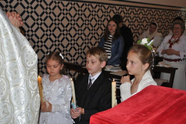 Перша Свята Сповідь та Урочисте Святе Причастя, м. Аленкир 
