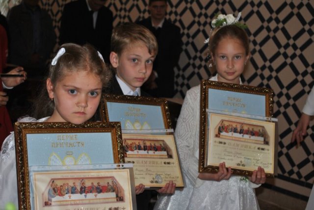 Перша Свята Сповідь та Урочисте Святе Причастя, м. Аленкир 